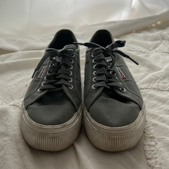 Gray Superga sneakers - Picture 3 of 3